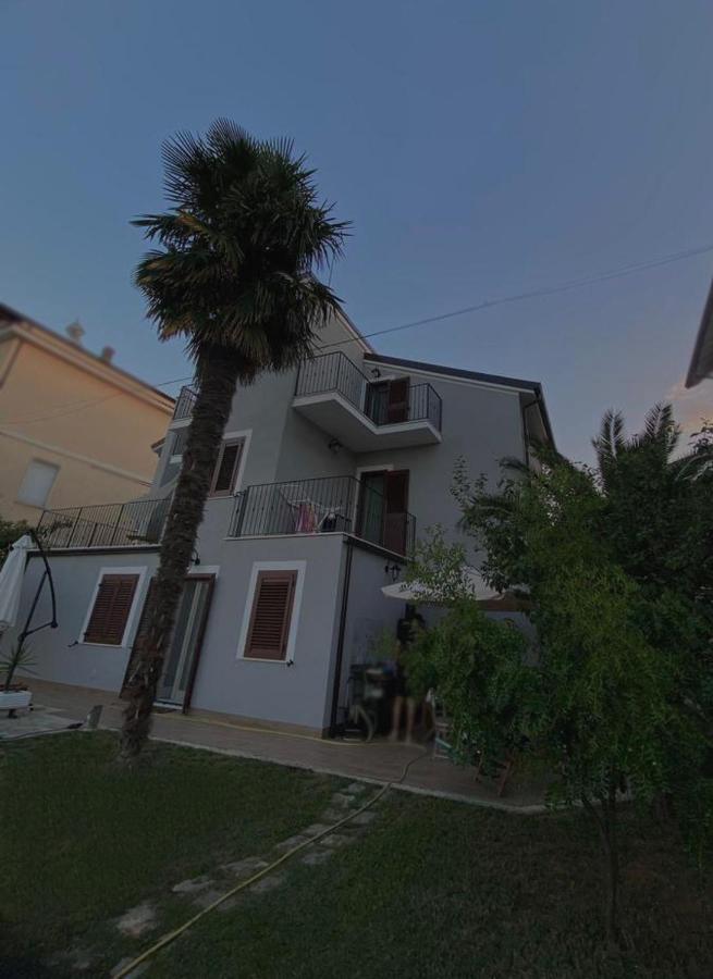 Dimora Il Campanile Acomodação com café da manhã Chieti Exterior foto